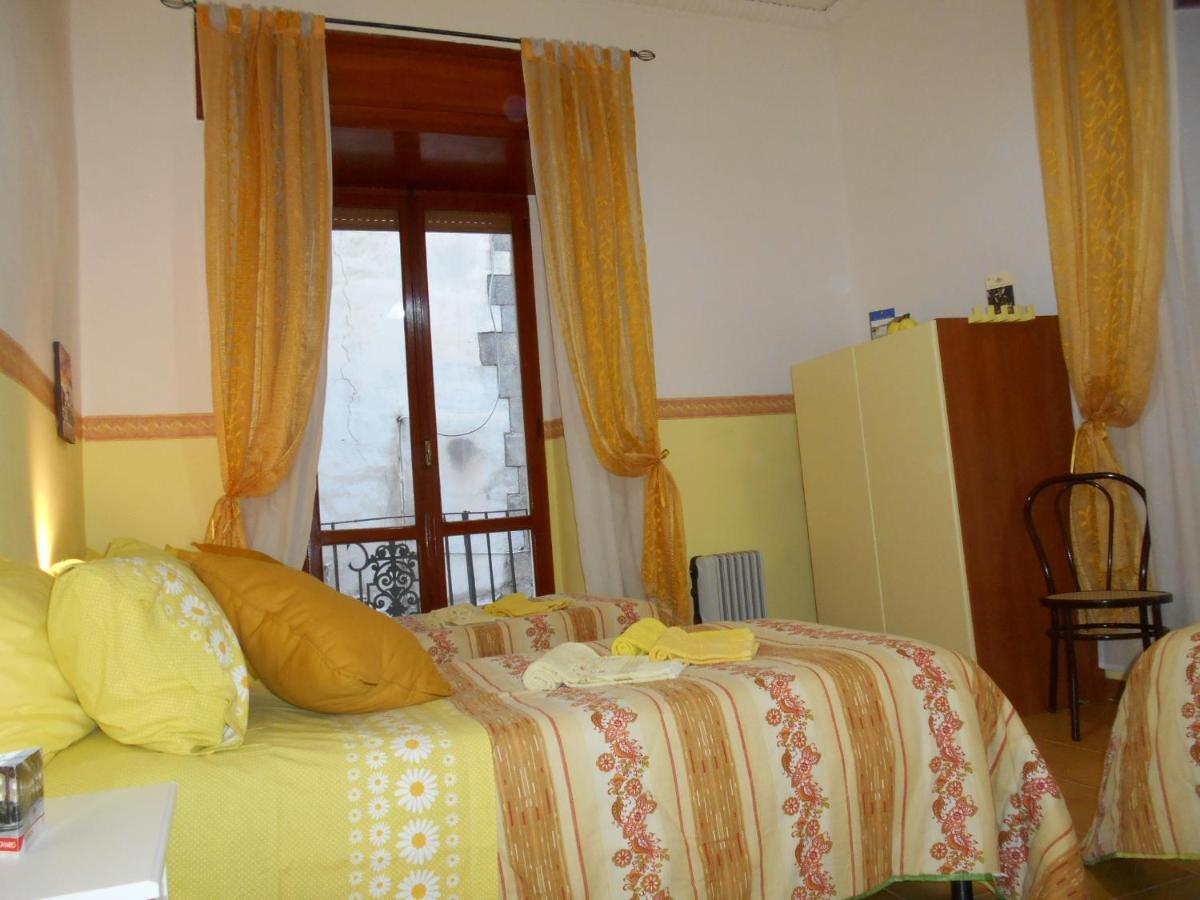 Robby's House Bed & Breakfast 2*