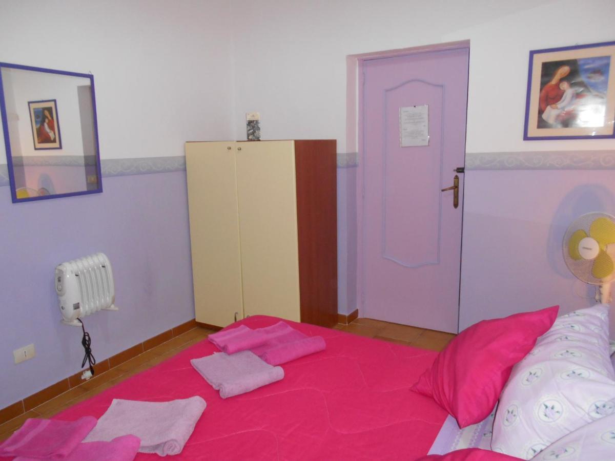 Robby's House Bed & Breakfast